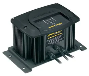 MK-330E Chargeur de bord 3 sorties x 10 Ampères